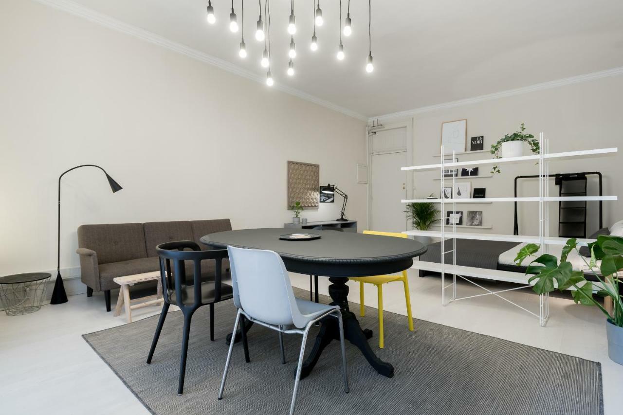 Baixa24 •P1L• Amplo Estudio Na Baixa Com Varanda Porto Bagian luar foto