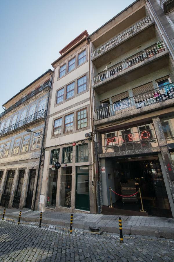 Baixa24 •P1L• Amplo Estudio Na Baixa Com Varanda Porto Bagian luar foto